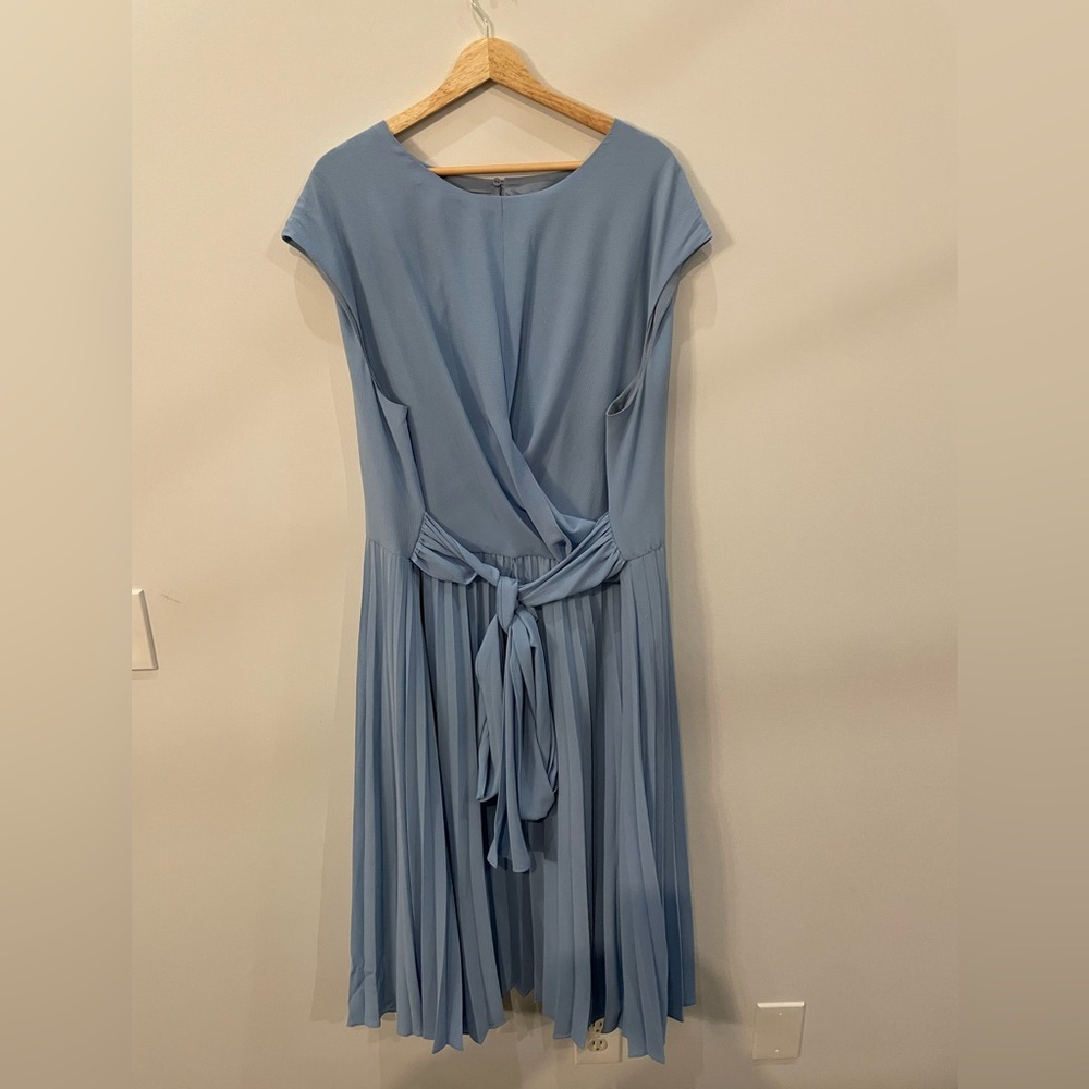 Sky Blue Pleated Faux Wrap Dress Maggie London Size 24-W - Picture 2 of 10